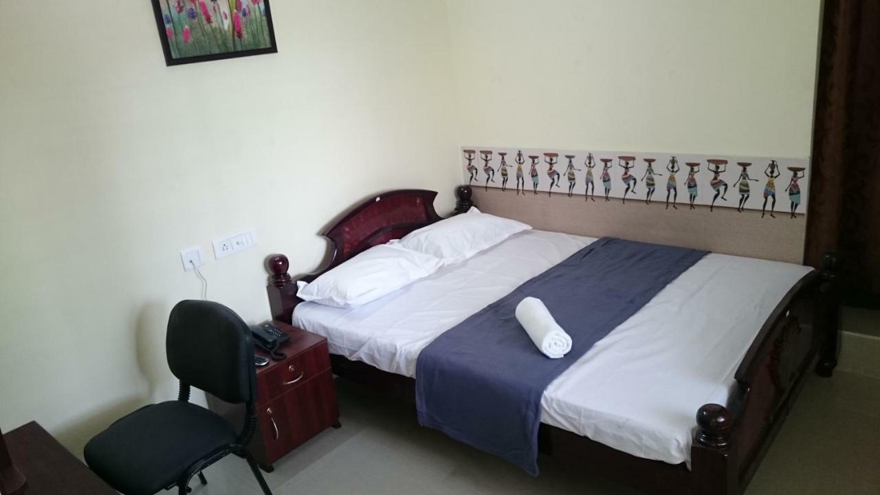लॉज Jai Palace Chennai